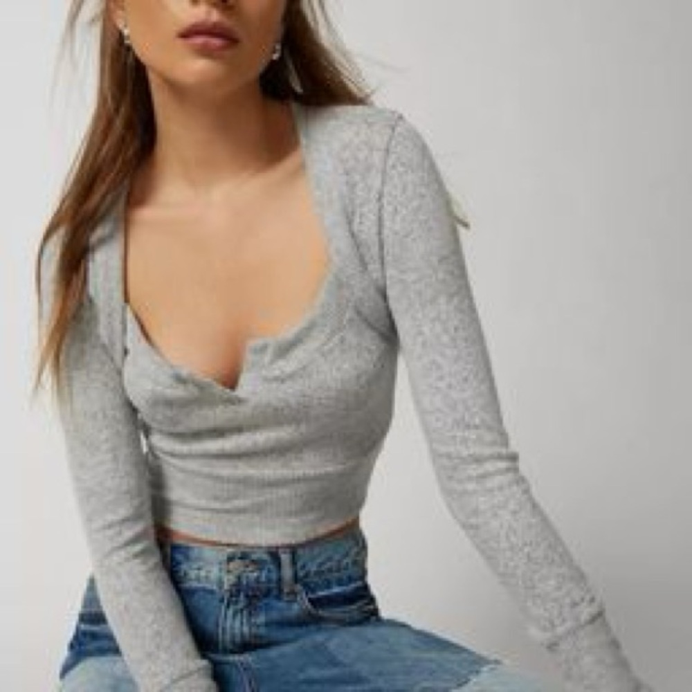 Gray Long Sleeve Women's Crop Top - Picture 4 of 7